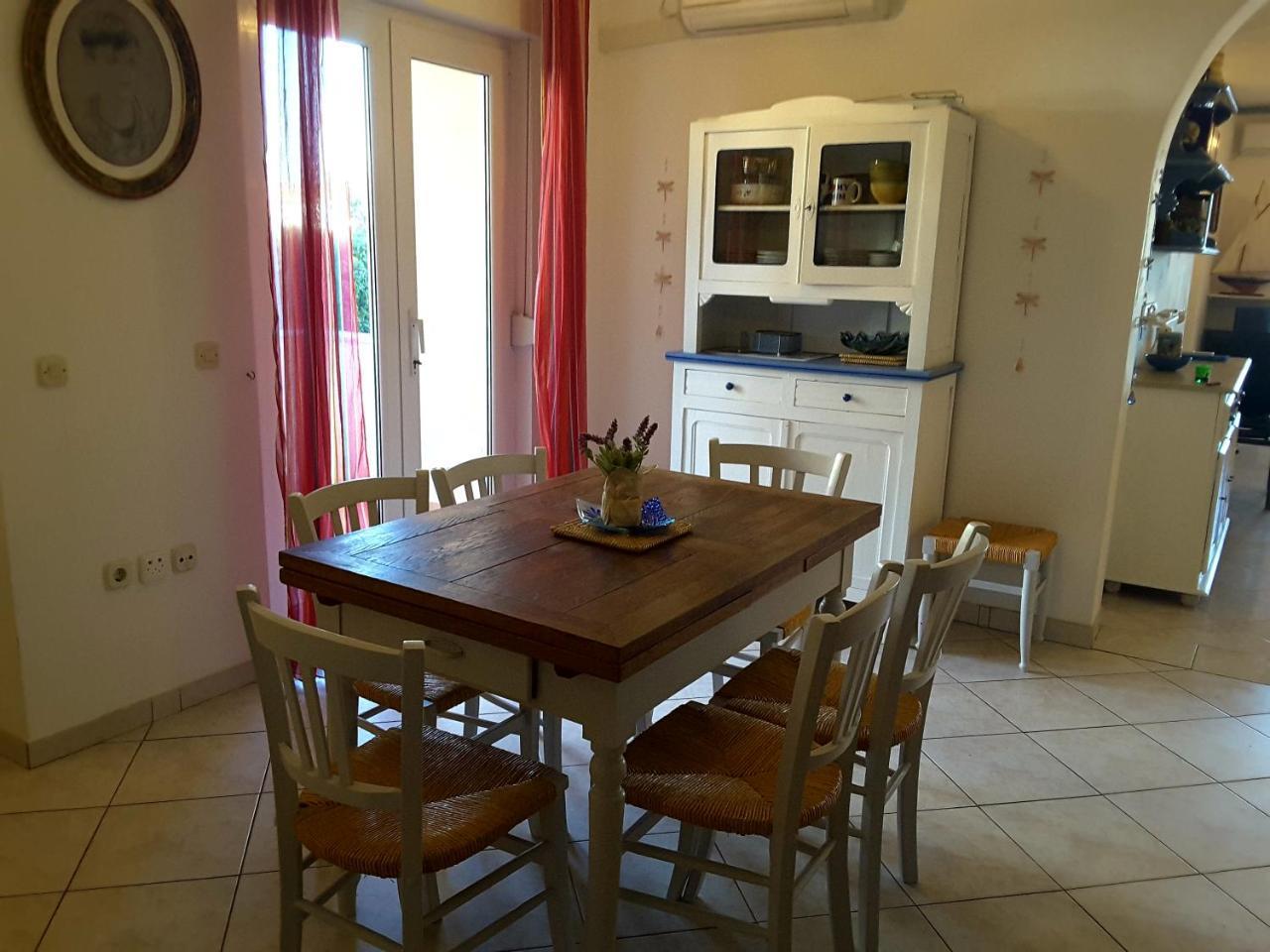 Beach Home Noemie Vir Exterior foto