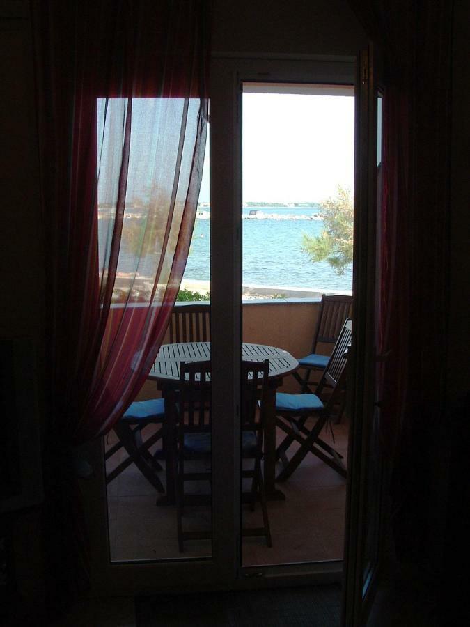 Beach Home Noemie Vir Exterior foto